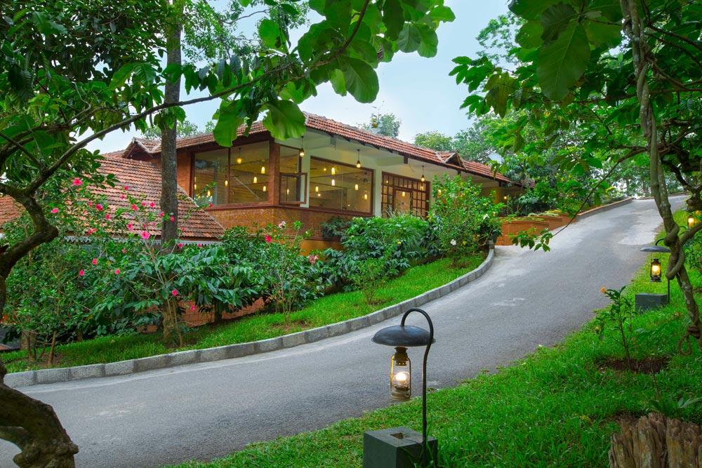 CALM AND SOOTHING WEEKEND AT COFFEE ROUTES RESORT , THEKKADY